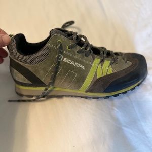 Scarpa Crux Women's Hiking/Approach Shoe (Size 40)